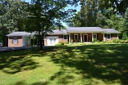 Pre-foreclosure Listing in VADEN BRANCH RD HURRICANE MILLS, TN 37078
