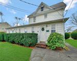 Pre-foreclosure Listing in HENRY ST KINGS PARK, NY 11754