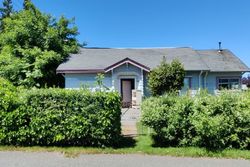 Pre-foreclosure in  JACKSON AVE Everett, WA 98203