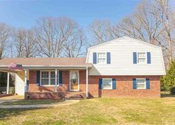 Pre-foreclosure in  WILLOW OAK RD Raleigh, NC 27604