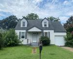 Pre-foreclosure in  WINGFIELD AVE Chesapeake, VA 23325