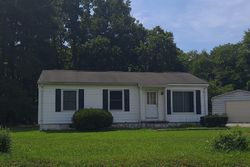 Pre-foreclosure Listing in FARYS MILL RD GLOUCESTER, VA 23061
