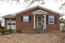 Pre-foreclosure in  DALEHAVEN DR Evansville, IN 47714