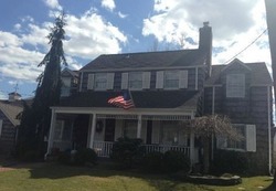 Pre-foreclosure in  BIRCHWOOD DR Valley Stream, NY 11580