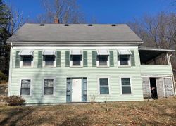 Pre-foreclosure Listing in LINCOLN ST MILLVILLE, MA 01529