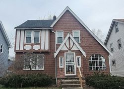 Pre-foreclosure in  HENDERSON RD Cleveland, OH 44112