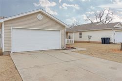 Pre-foreclosure in  BRADFORD WAY Yukon, OK 73099