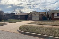 Pre-foreclosure in  FOSTER DR Oklahoma City, OK 73135