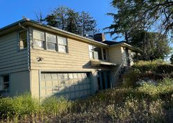 Pre-foreclosure Listing in SE 12TH DR PENDLETON, OR 97801