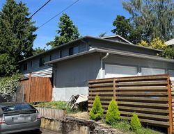 Pre-foreclosure in  SE 30TH AVE Portland, OR 97214
