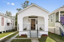 Pre-foreclosure in  ELDER ST New Orleans, LA 70122