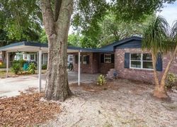 Pre-foreclosure in  CRESTWOOD DR Winter Haven, FL 33881