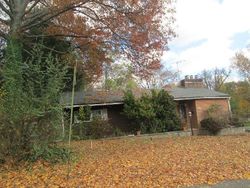 Pre-foreclosure in  PARKVIEW BLVD Lansdowne, PA 19050