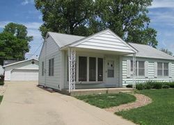Pre-foreclosure in  E WILSON AVE Peoria, IL 61603