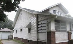 Pre-foreclosure in  W LOCUST ST Bloomington, IL 61701