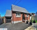 Pre-foreclosure in  BEVERLY AVE Staten Island, NY 10301