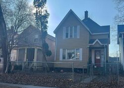 Pre-foreclosure in  21ST ST Rock Island, IL 61201