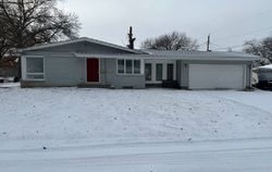 Pre-foreclosure in  32ND AVENUE CT Rock Island, IL 61201