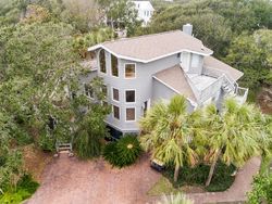 Pre-foreclosure in  PALM BLVD Isle Of Palms, SC 29451