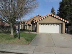 Pre-foreclosure in  CLYDESDALE LN Riverbank, CA 95367