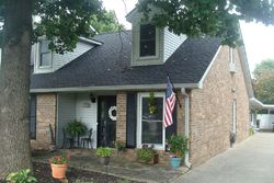 Pre-foreclosure in  LEXINGTON TRCE Murfreesboro, TN 37130