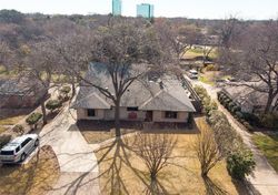 Pre-foreclosure in  MAYDELLE LN Dallas, TX 75234