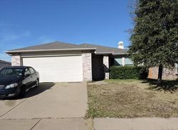 Pre-foreclosure in  MEDINA DR Arlington, TX 76017