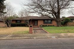 Pre-foreclosure in  MISTY GLEN LN Dallas, TX 75232