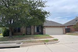 Pre-foreclosure in  STOCKWOOD DR Fort Worth, TX 76135