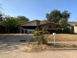 Pre-foreclosure in  COUNTRY MANOR RD Fort Worth, TX 76134