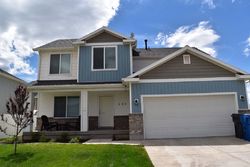 Pre-foreclosure Listing in W ROYAL LAND DR SANTAQUIN, UT 84655