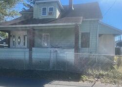 Pre-foreclosure in  MURRAY LN Keansburg, NJ 07734