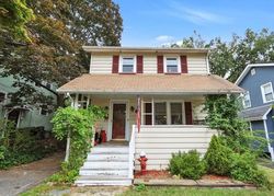 Pre-foreclosure in  BANTA PL Bergenfield, NJ 07621