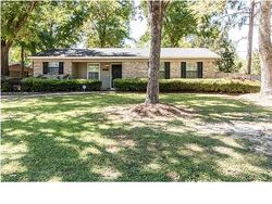 Pre-foreclosure in  N WAY DR Semmes, AL 36575