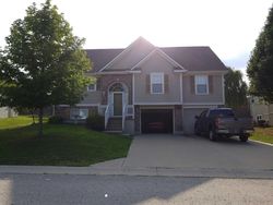 Pre-foreclosure Listing in NW ALBATROSS DR GRAIN VALLEY, MO 64029
