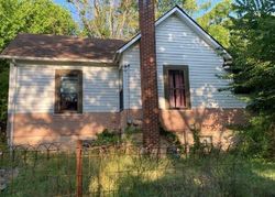 Pre-foreclosure in  W WARNER DR Leadwood, MO 63653