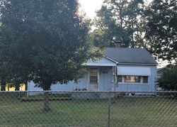 Pre-foreclosure in  STATE HIGHWAY F Niangua, MO 65713