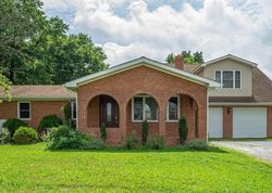 Pre-foreclosure Listing in MAIN ST QUEENSTOWN, MD 21658