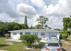 Pre-foreclosure in  SE HALL ST Stuart, FL 34994
