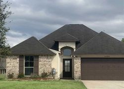 Pre-foreclosure in  HEARTHSTONE AVE Prairieville, LA 70769