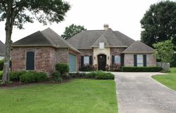 Pre-foreclosure in  MAPLE GROVE LN Youngsville, LA 70592