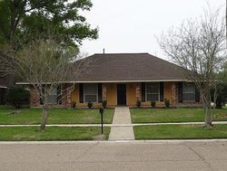Pre-foreclosure in  WHEELER BEND DR Baton Rouge, LA 70814