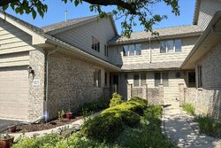 Pre-foreclosure in  DEL PRADO DR Palos Hills, IL 60465