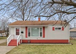 Pre-foreclosure in  N LEWIS AVE Waukegan, IL 60087