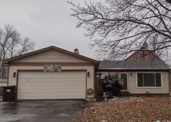 Pre-foreclosure Listing in N MARGARET AVE LINCOLNSHIRE, IL 60069