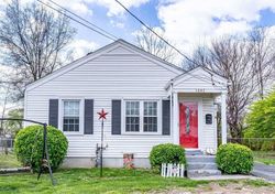Pre-foreclosure in  SALE AVE Louisville, KY 40215