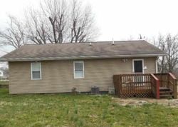 Pre-foreclosure in  GLENWOOD DR Vine Grove, KY 40175