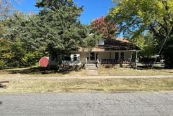 Pre-foreclosure in  NORTH ST Towanda, KS 67144