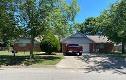 Pre-foreclosure Listing in 30TH DR PARSONS, KS 67357