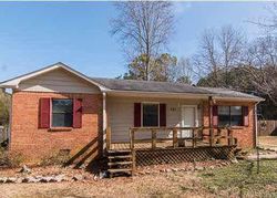 Pre-foreclosure Listing in BRIDLE TRACE DR LEEDS, AL 35094